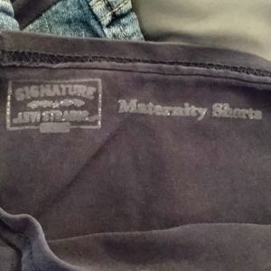 Maternity shorts and 2 pairs of maternity pants